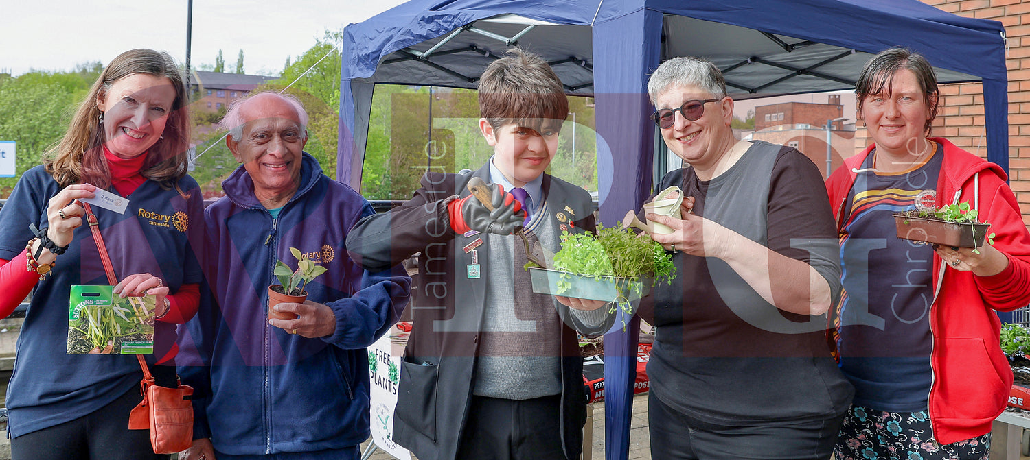 PLANT & SWAP EVENT TESCO STALYBRIDGE 2025 (56).JPG