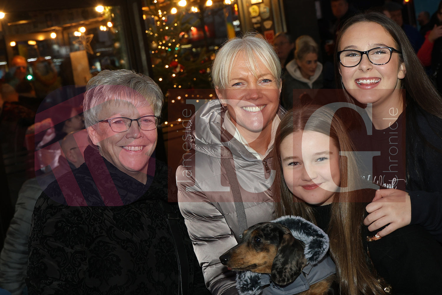 DROYLSDEN LIGHTS SWITCH ON 2024 (13).JPG