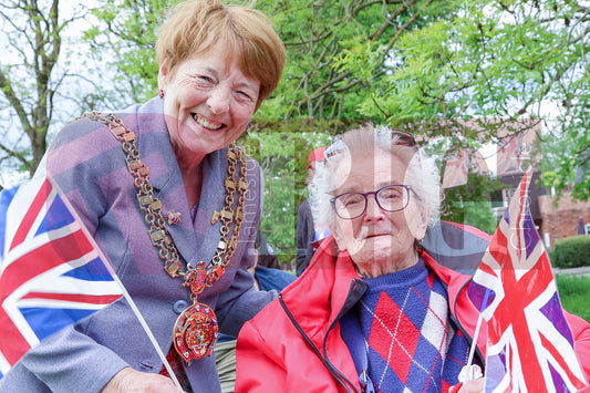 VE DAY THE COMMUNITY GARDEN DUKINFIELD (13).JPG