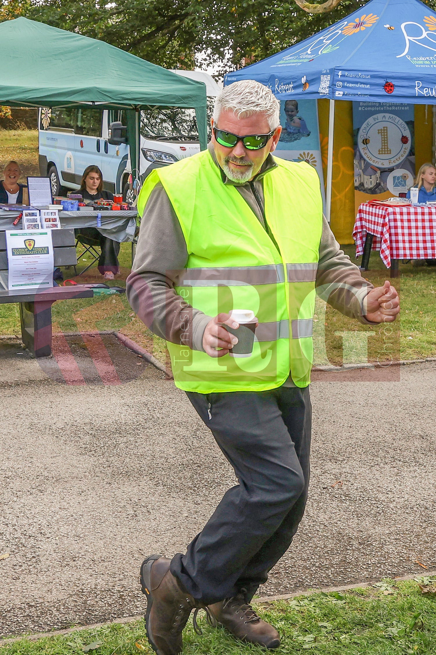 GLOSSOP CAR SHOW (104).JPG