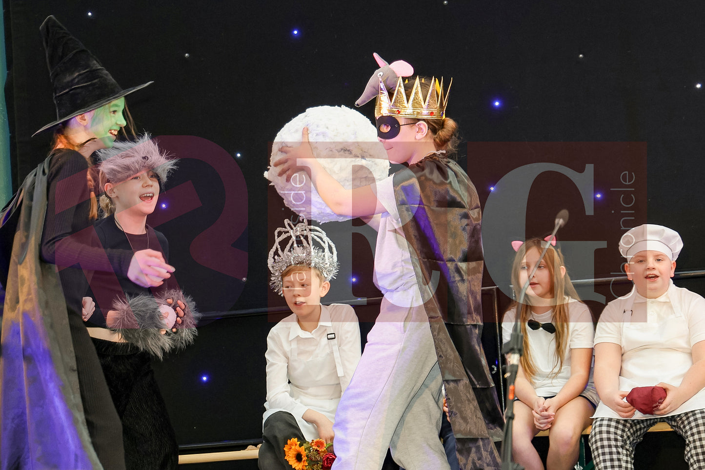 STALYBRIDGE CIVIC HALL SCHOOL PANTOMIME (33).JPG