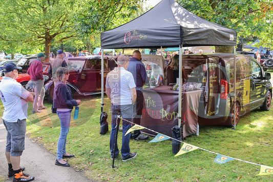 GLOSSOP CAR SHOW (12).JPG
