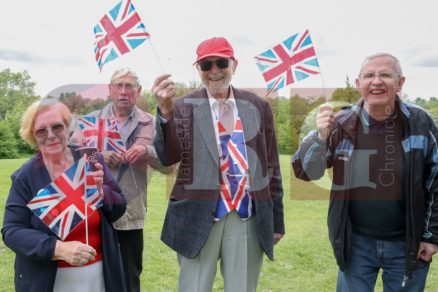 VE DAY THE COMMUNITY GARDEN DUKINFIELD (68).JPG