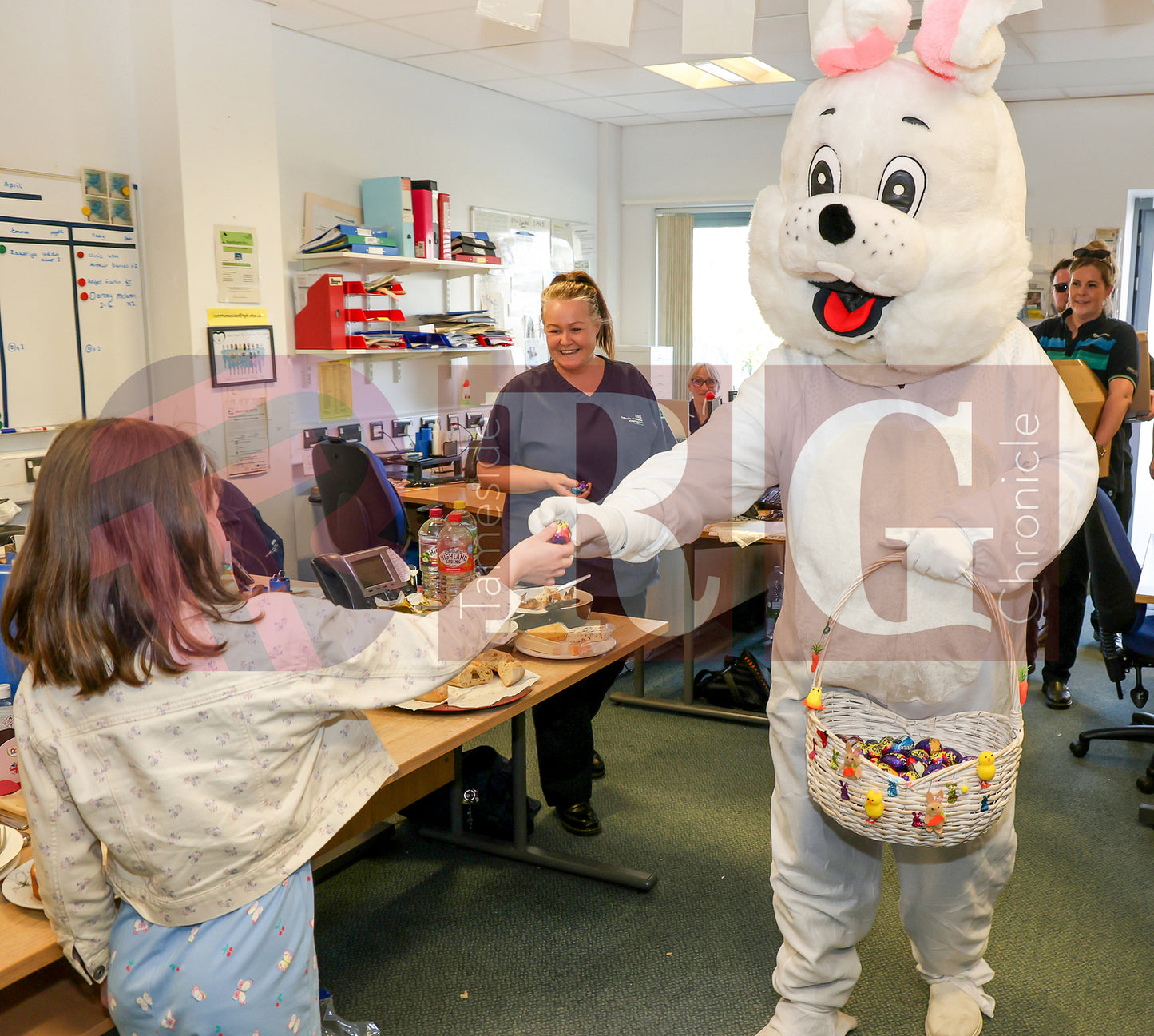 TAMESIDE HOSPITAL CHILDRENS WARD EASTER 2025  (11).JPG