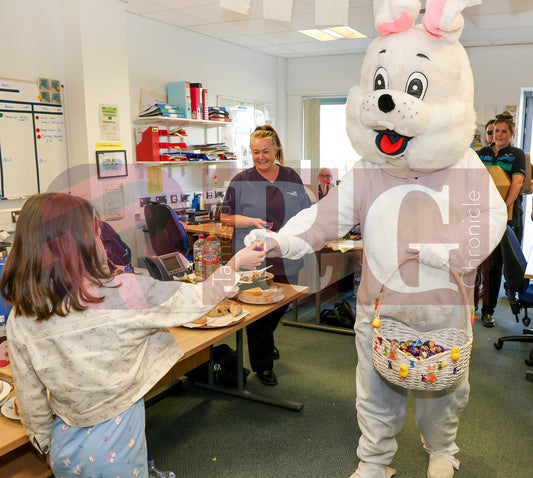 TAMESIDE HOSPITAL CHILDRENS WARD EASTER 2025  (11).JPG