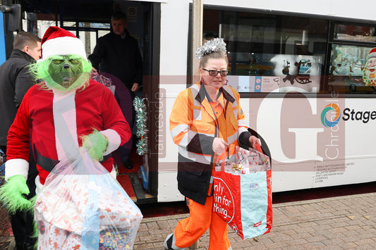 TAMESIDE HOSPITAL CHILDRENS WARD WITH SANTA 2025 (19).JPG
