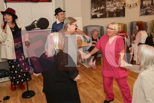 HAPPY 102yrs OLD BIRTHDAY ROSE DUGGAN (33).JPG