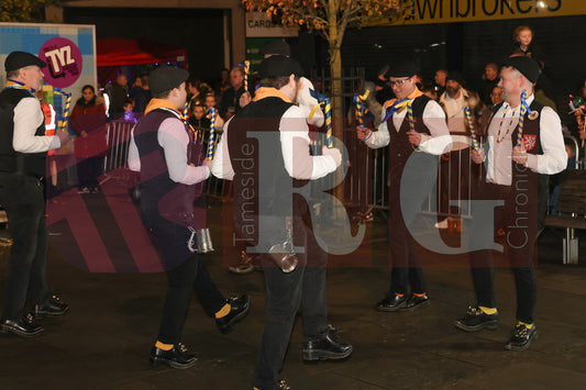 DROYLSDEN LIGHTS SWITCH ON 2024 (76).JPG