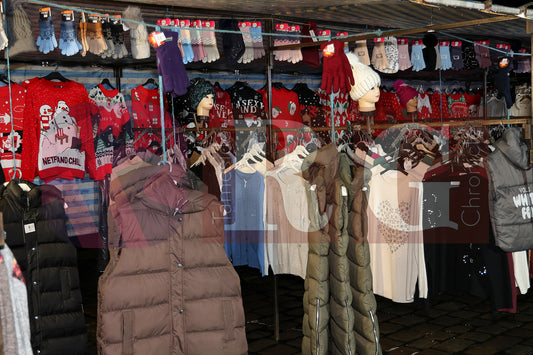 GLOSSOP LIGHT SWITCH ON 2025 (73).JPG