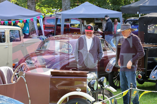 GLOSSOP CAR SHOW (10).JPG