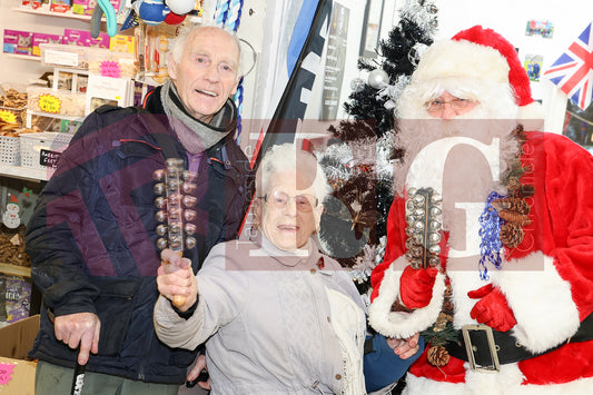 HYDE MARKET HALL XMAS (17).JPG