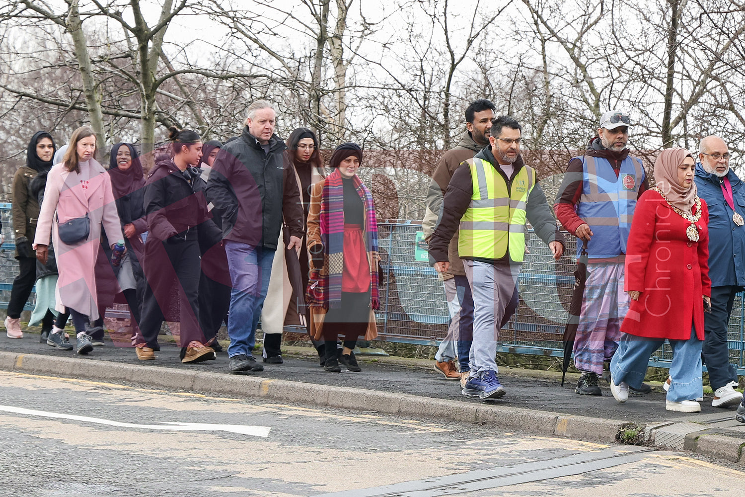 WALK WITH THE MAYOR HYDE TO DUKINFIELD (25).JPG