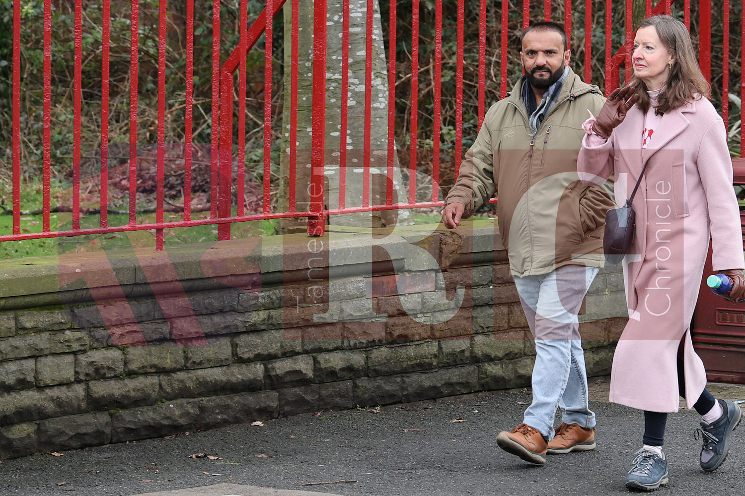 WALK WITH THE MAYOR HYDE TO DUKINFIELD (54).JPG