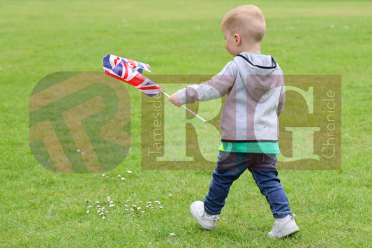 VE DAY THE COMMUNITY GARDEN DUKINFIELD (41).JPG