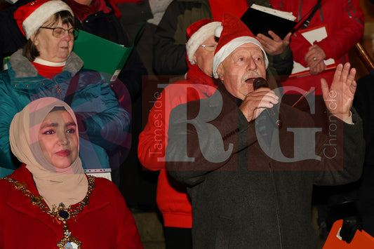 DUKINFIELD LIGHTS SWITCH ON (81).JPG