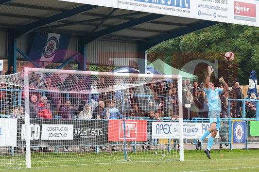 STALYBRIDGE CELTIC LEGENDS V MAN UTD LEGENDS (195).JPG