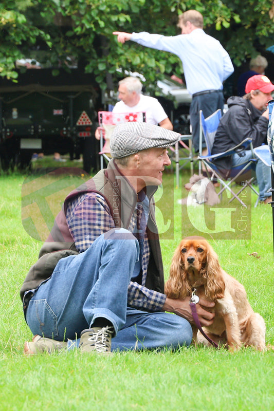 GLOSSOP CAR SHOW (45).JPG