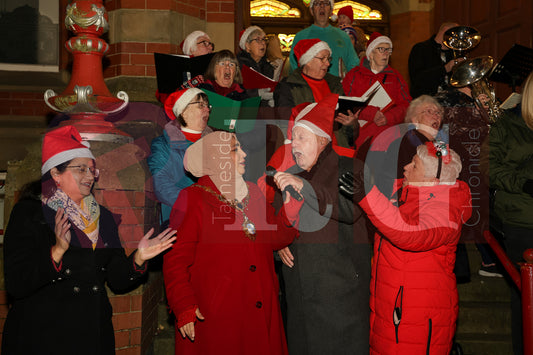 DUKINFIELD LIGHTS SWITCH ON (86).JPG