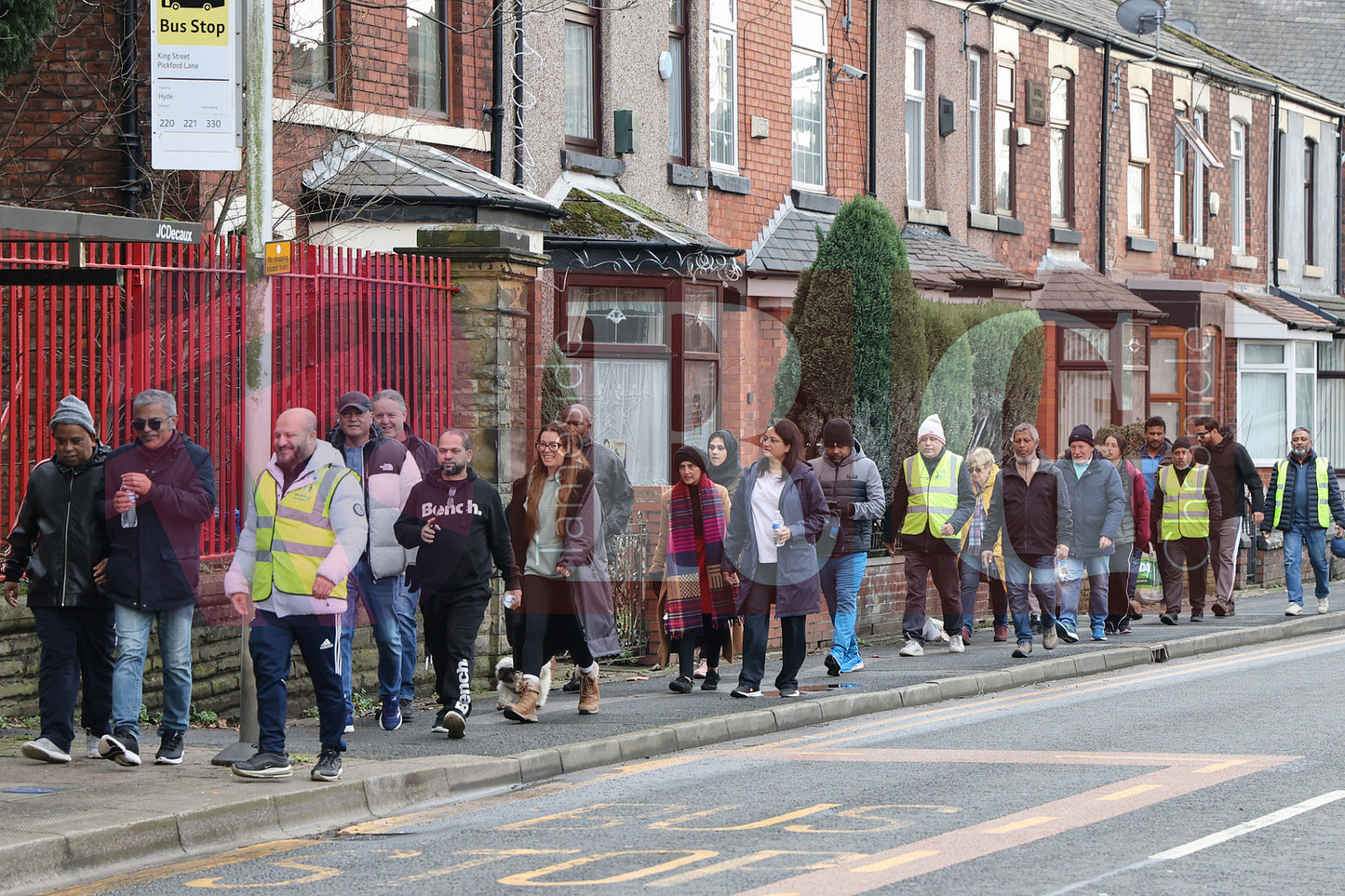 WALK WITH THE MAYOR HYDE TO DUKINFIELD (56).JPG