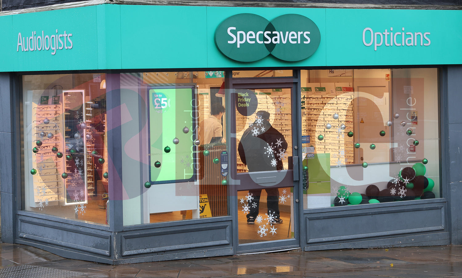 GLOSSOP CHRISTMAS SHOPS 2025 (48).JPG