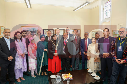 SERVICE OF CONSULS DUKINFIELD TOWN HAL 2025 (26).JPG