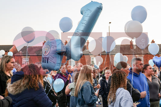 RICKY HATTON ONE MIN SILENCE  (19).JPG
