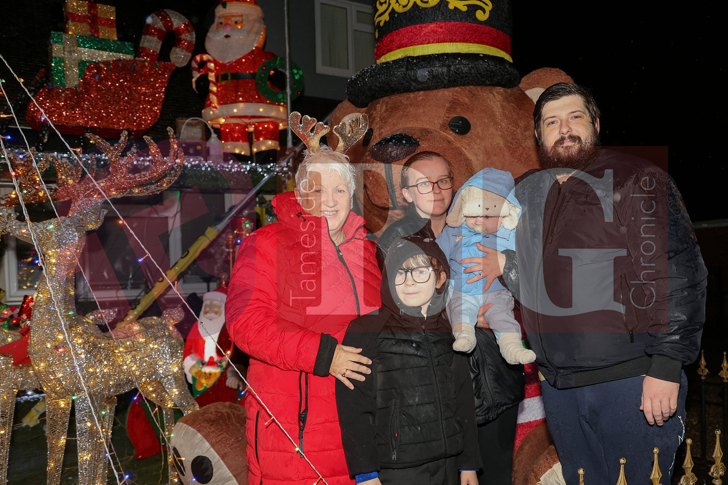 DEWSNAP LANE DUKINFIELD LIGHTS 2025 (23).JPG