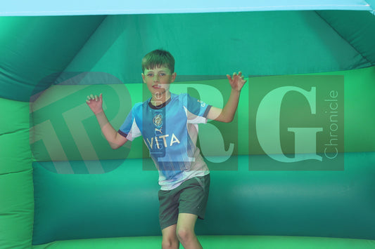 COMMY FEST COMMERCIAL DUKINFIELD (18).JPG