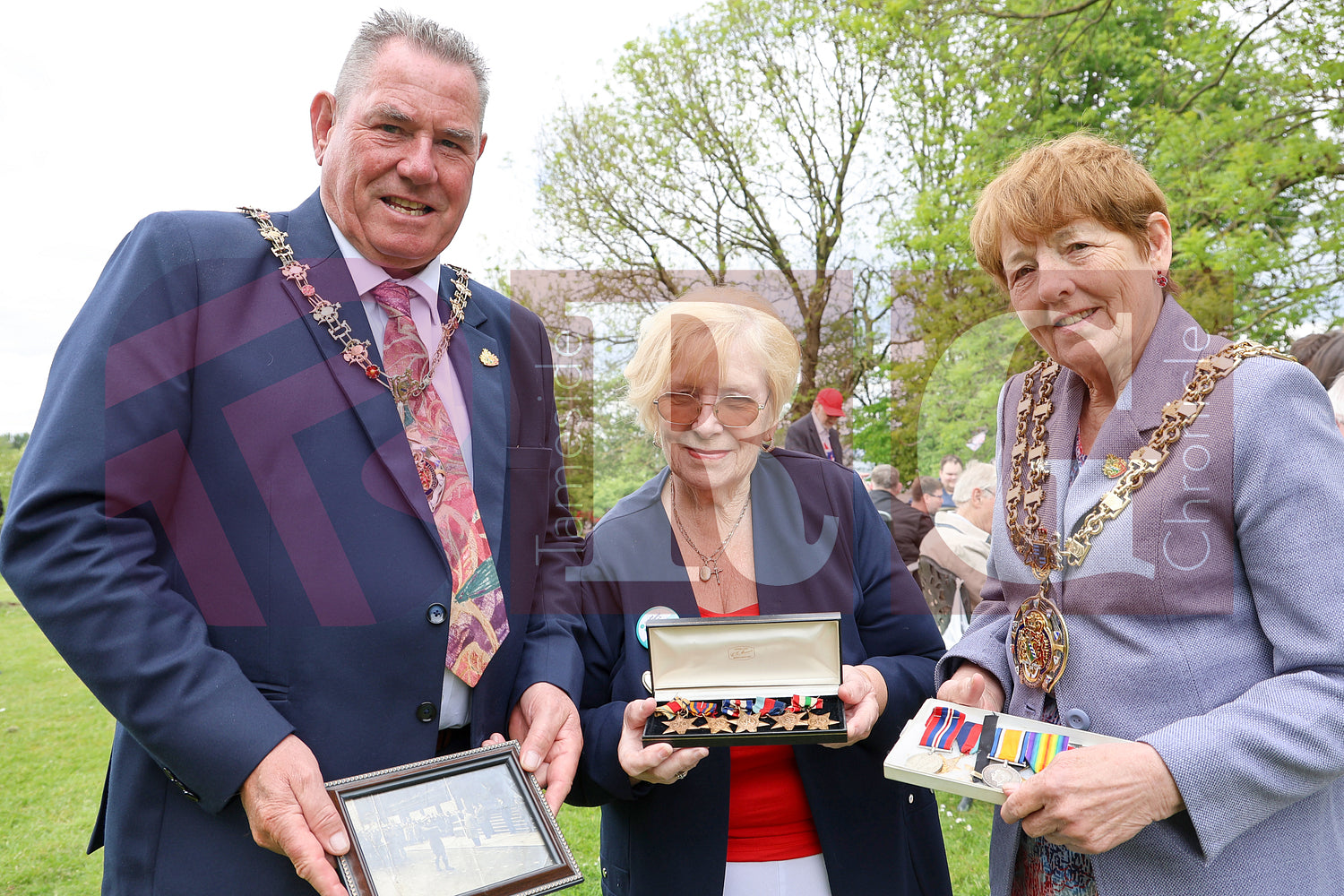 VE DAY THE COMMUNITY GARDEN DUKINFIELD (4).JPG