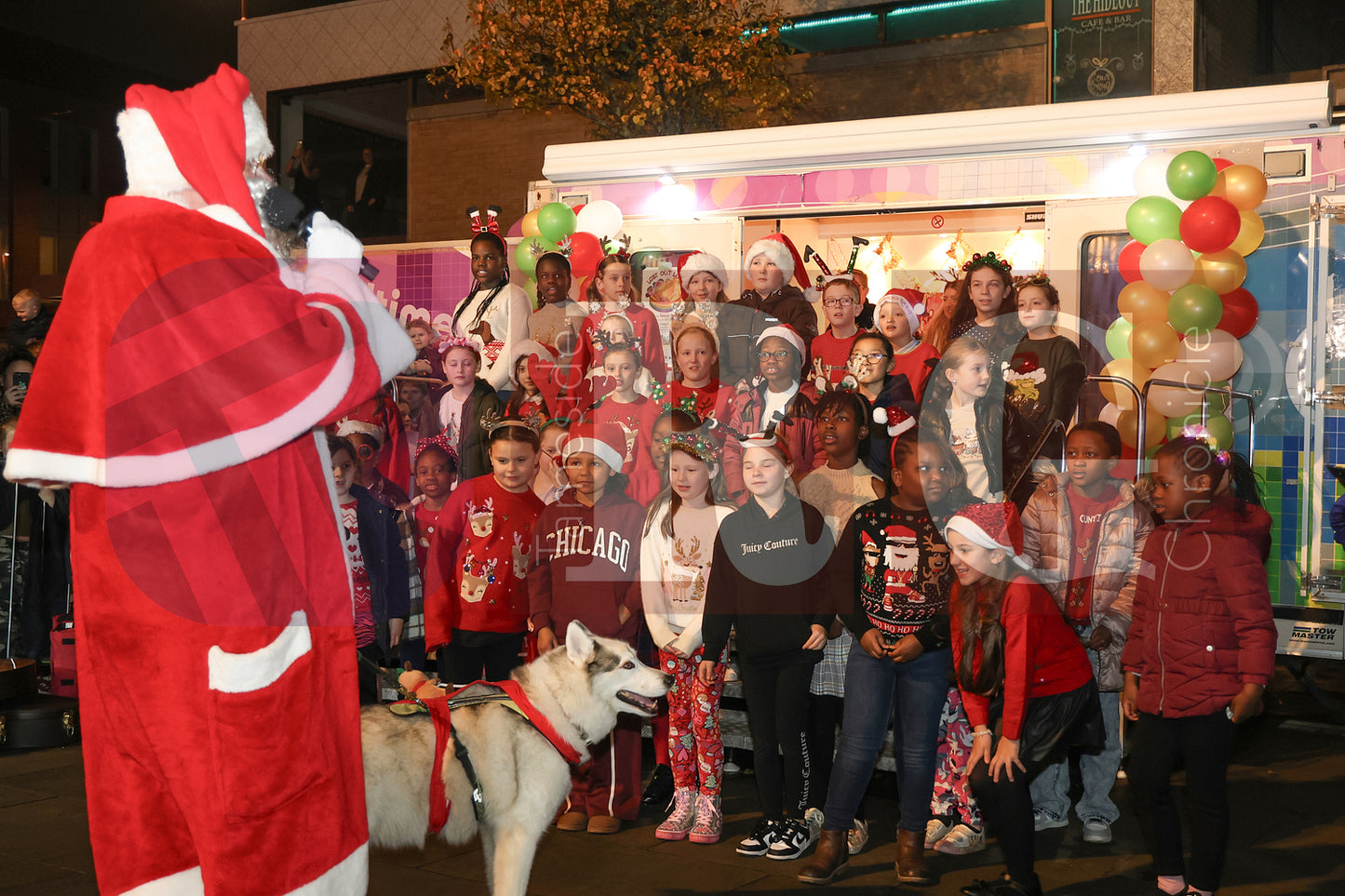 DROYLSDEN LIGHTS SWITCH ON 2024 (47).JPG