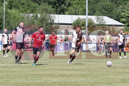 GLOSSOP NORTH EBD V UNITED LEGENDS  (171).jpg