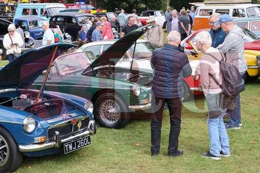 GLOSSOP CAR SHOW (71).JPG