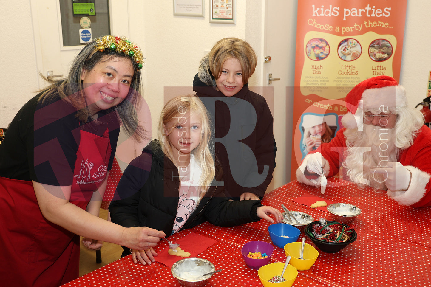 RYECROFT HALL XMAS FAIR (50).JPG