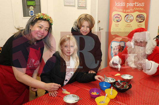 RYECROFT HALL XMAS FAIR (50).JPG