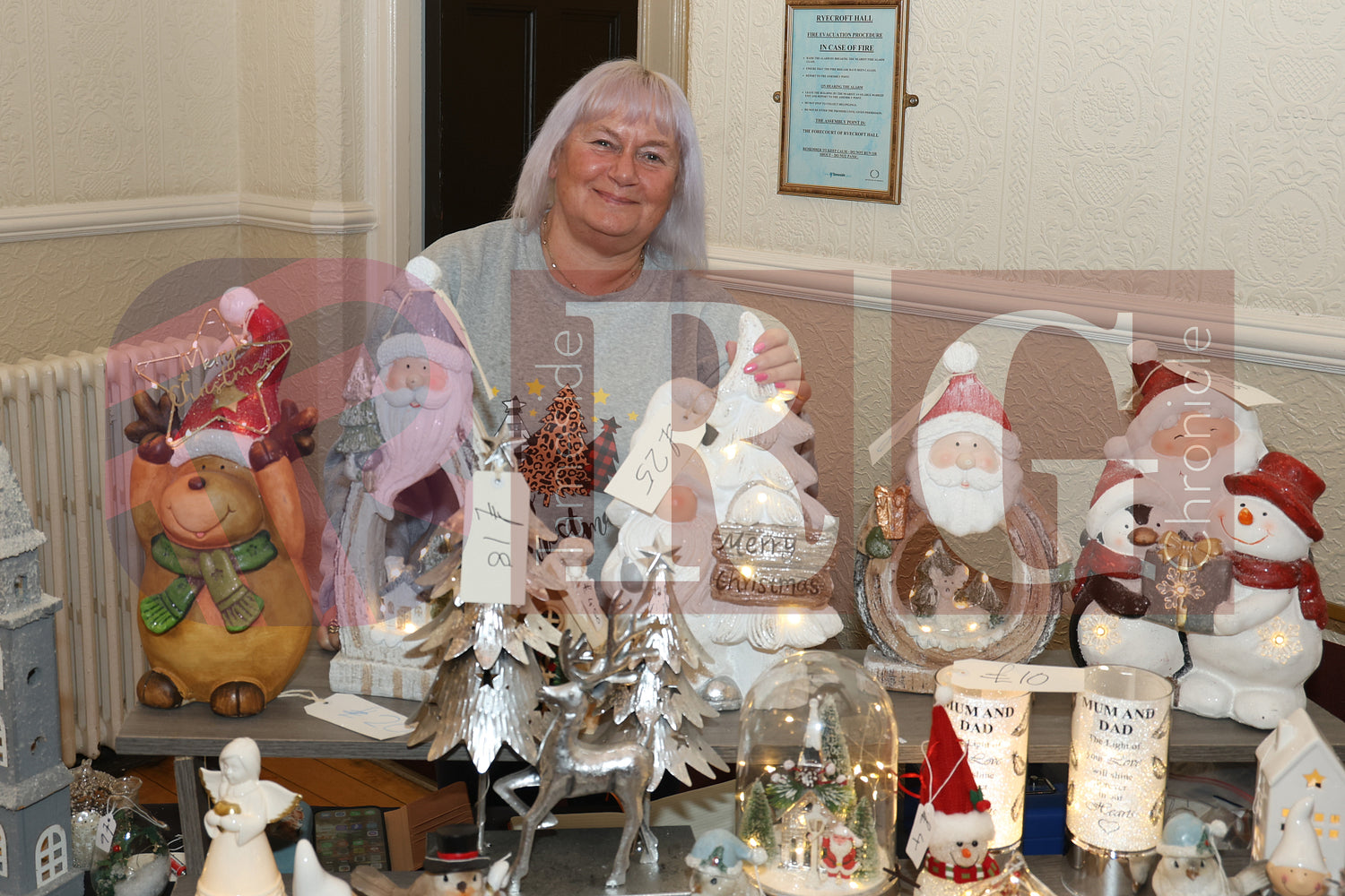 RYECROFT HALL XMAS FAIR (11).JPG