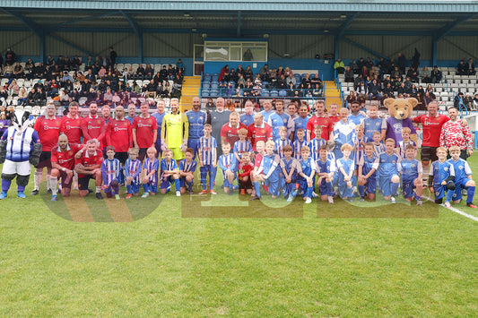 STALYBRIDGE CELTIC LEGENDS V MAN UTD LEGENDS (30).JPG