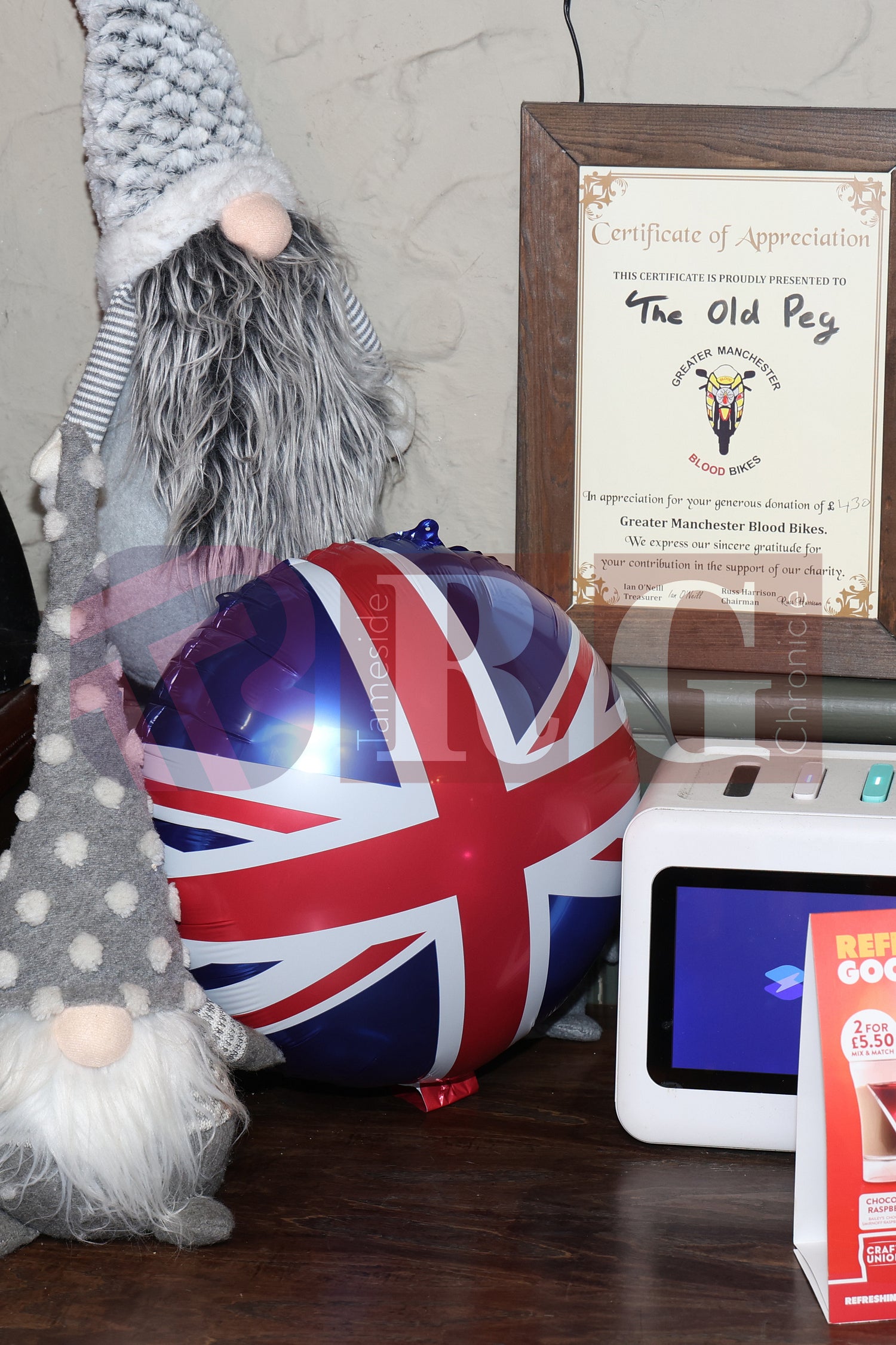 VE DAY OLD PEGS PUB DENTON (50).JPG