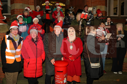 DUKINFIELD LIGHTS SWITCH ON (47).JPG
