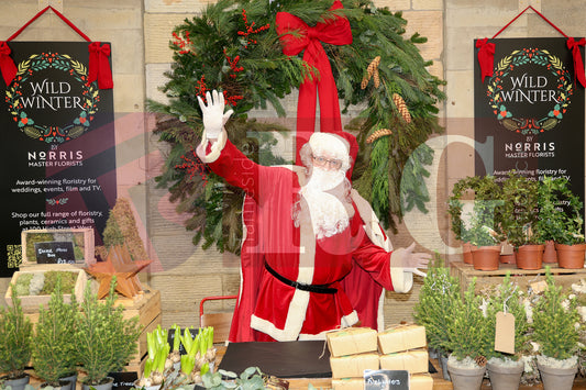 GLOSSOP LIGHT SWITCH ON 2025 (6).JPG