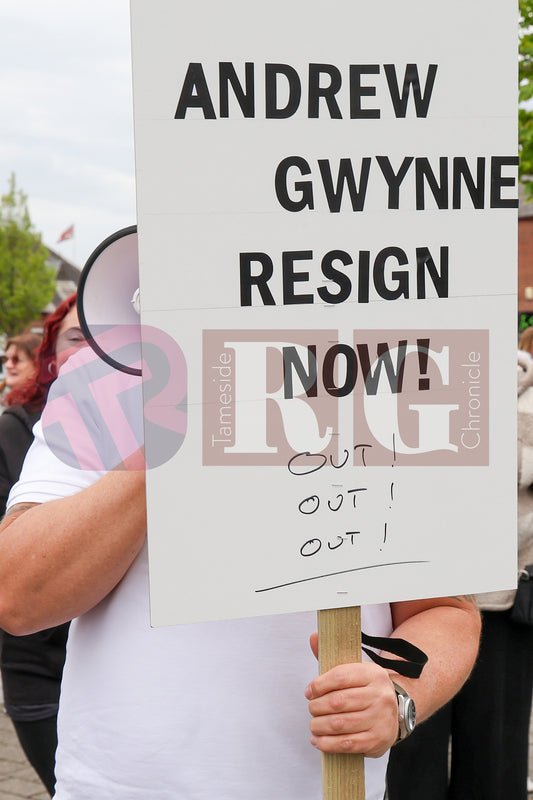 CALLING FOR MP TO GO DENTON 2025 (10).JPG