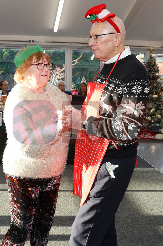 TOGETHER CENTRE DUKINFIELD XMAS DINNER 2025 (70).JPG