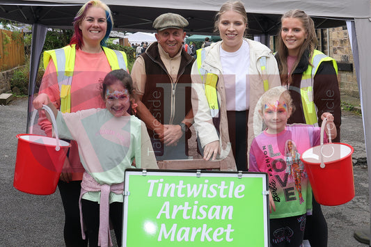 TINTWISTLE BIG GO GREEN MARKET (73).JPG