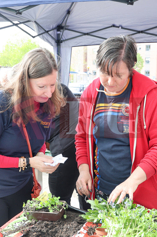 PLANT & SWAP EVENT TESCO STALYBRIDGE 2025 (18).JPG