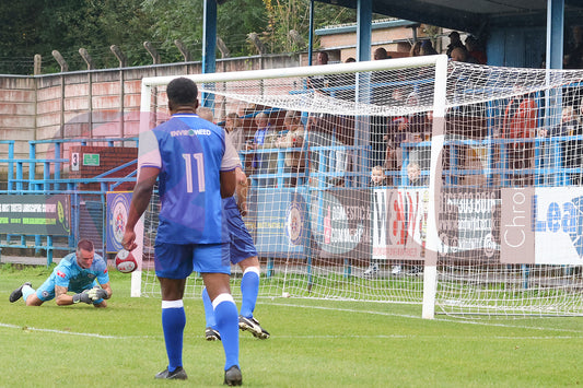 STALYBRIDGE CELTIC LEGENDS V MAN UTD LEGENDS (116).JPG