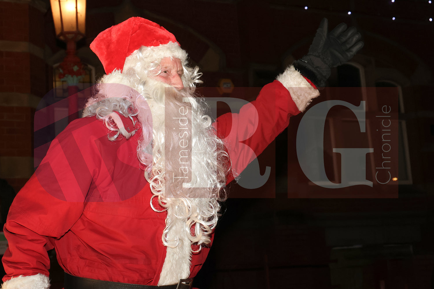 DUKINFIELD LIGHTS SWITCH ON (38).JPG