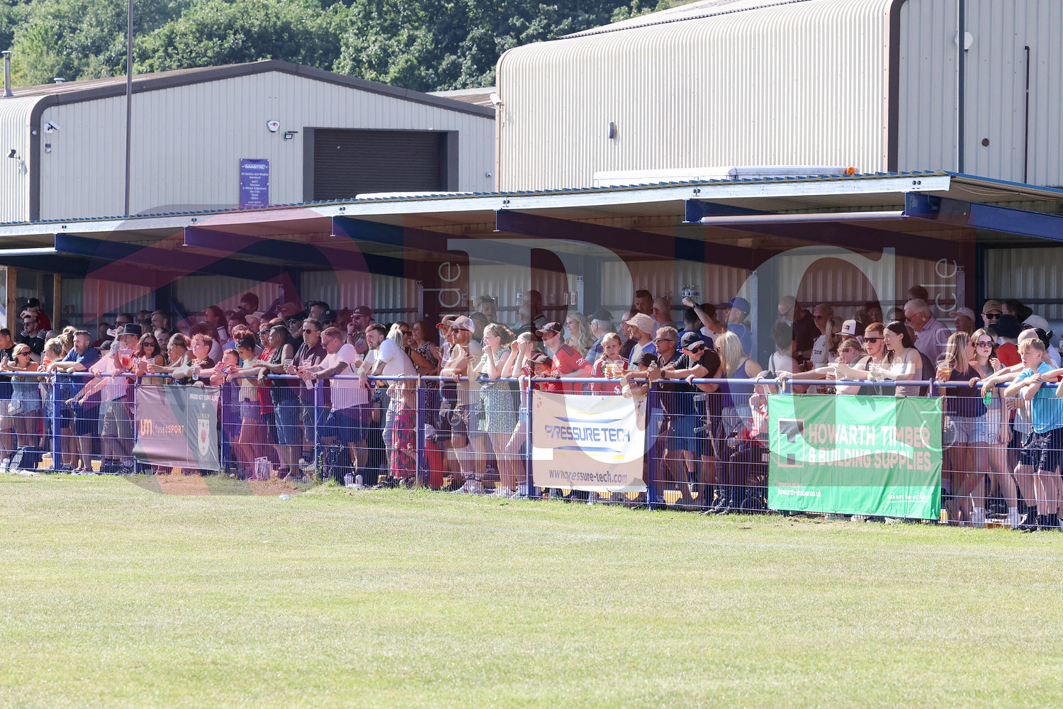 GLOSSOP NORTH EBD V UNITED LEGENDS  (138).JPG