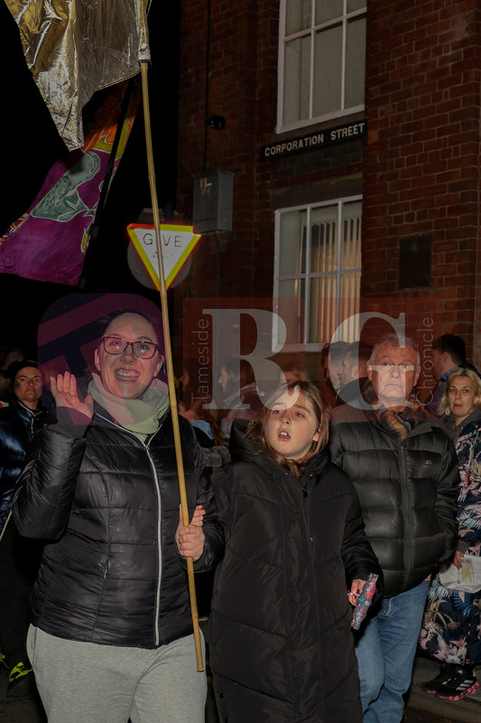 LANTERN PARADE STALYBRIDGE (82).JPG
