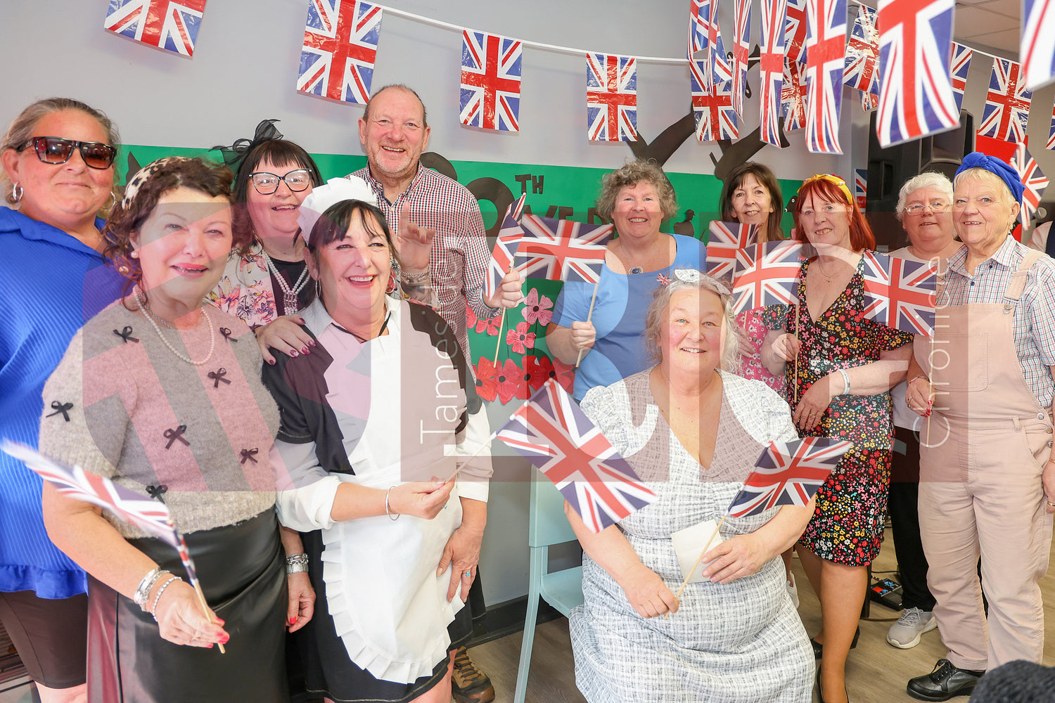 80th VE DAY GAMESLEY  (38).JPG