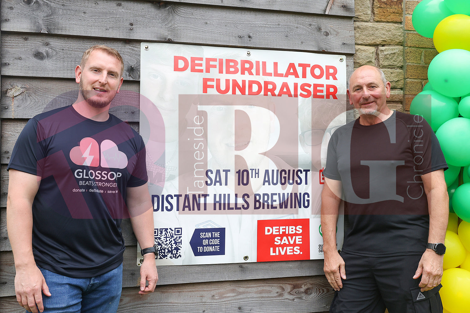 DEFIB FUNDRAISER GLOSSOP (29).JPG