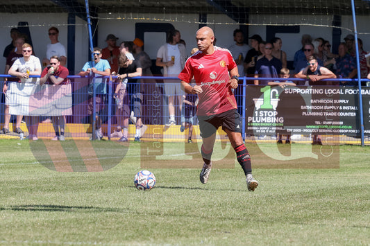 GLOSSOP NORTH EBD V UNITED LEGENDS  (96).JPG